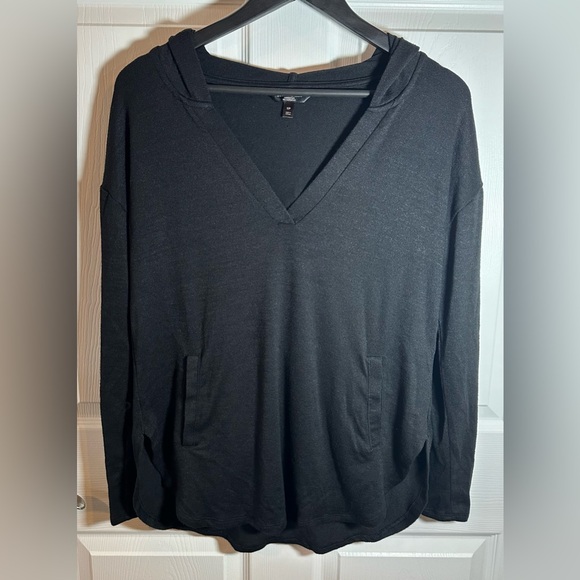 Banana Republic Luxespun Hoodie Women’s SM Black   V-Neck Pockets Soft Pullover - Picture 3 of 14